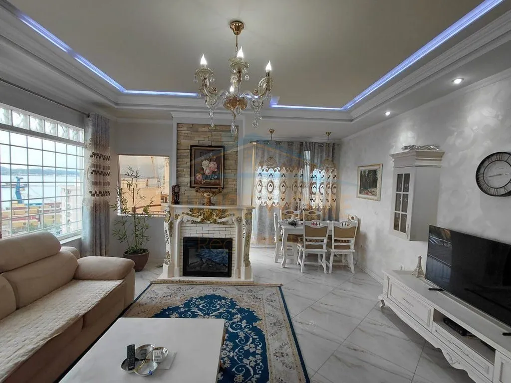 Apartament 2+1 me qera në Rruga Egnatia, Durrës, 115 m². Foto 1 nga 10