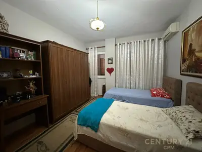 Apartament 3+1 në shitje në Rruga Muhamet Gjollesha, Tiranë, 137 m². Foto 7 nga 12