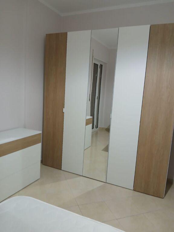 Apartament 1+1 me qera në Rruga Dervish Ali Dukati, Vlorë, 70 m². Foto 5 nga 7