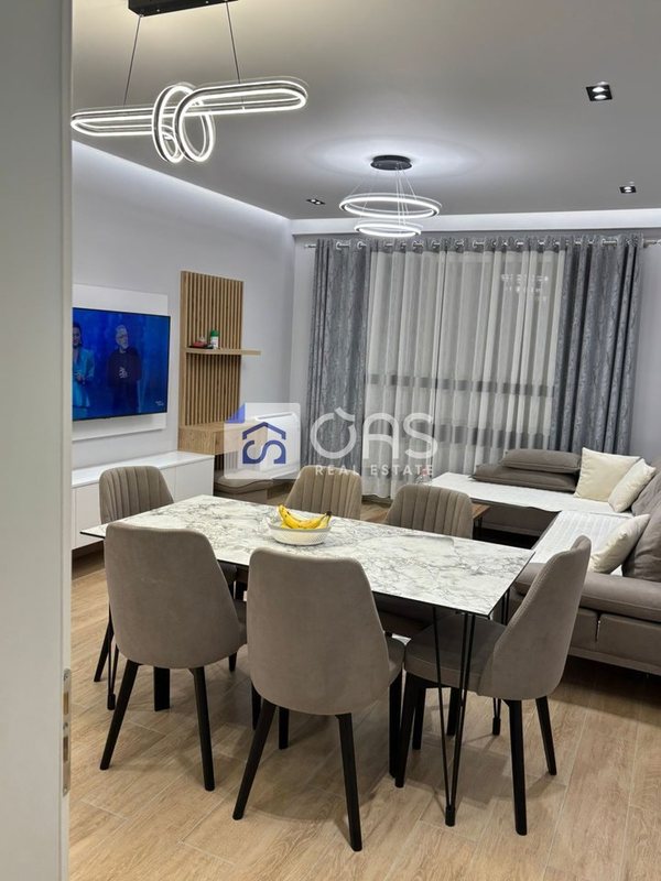 Apartament 2+1 me qera në Ish Fusha e Aviacionit, Tiranë, 100 m²