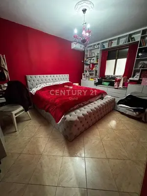 Apartament 3+1 në shitje në Spitali Ushtarak, Tiranë, 117 m². Foto 2 nga 7