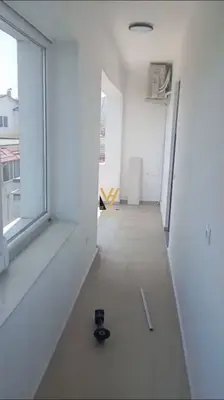 Apartament 2+1 në shitje në Rruga Dëshmorët e Pojskës, Pogradec, 210 m². Foto 3 nga 4
