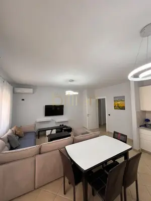 Apartament 2+1 me qera në Toptani, Tiranë, 103 m². Foto 2 nga 10