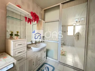 Apartament 2+1 me qera në Tregu Elektrik, Tiranë, 140 m². Foto 4 nga 9