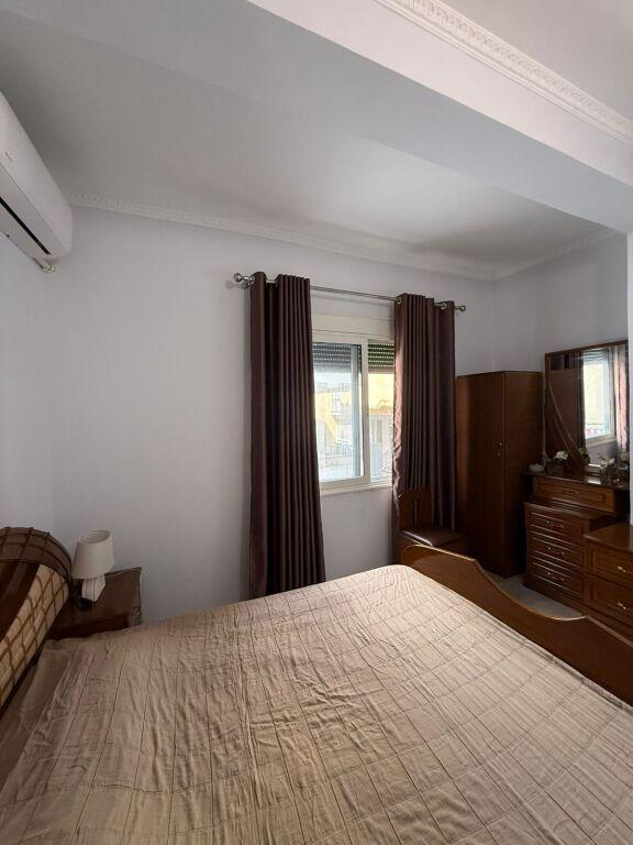 Apartament 1+1 me qera në Plazh, Durrës, 55 m². Foto 3 nga 6