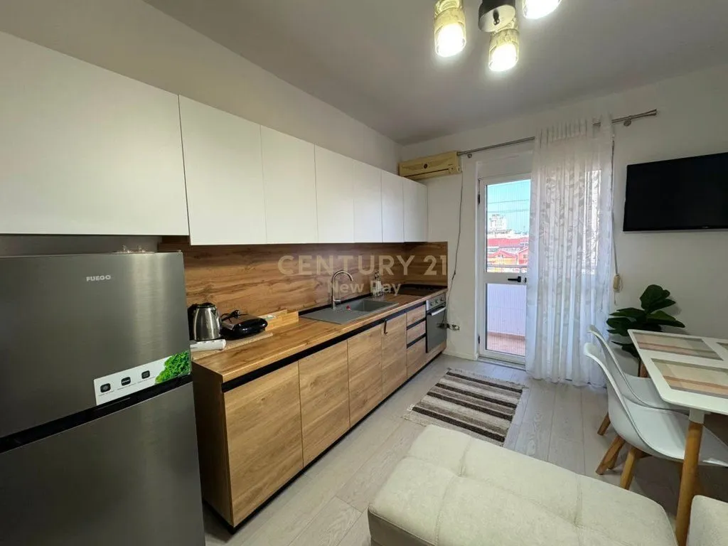 Appartamento 2+1 in affitto a Bulevardi Epidamn, Durazzo, 73 m². Foto 1 di 12