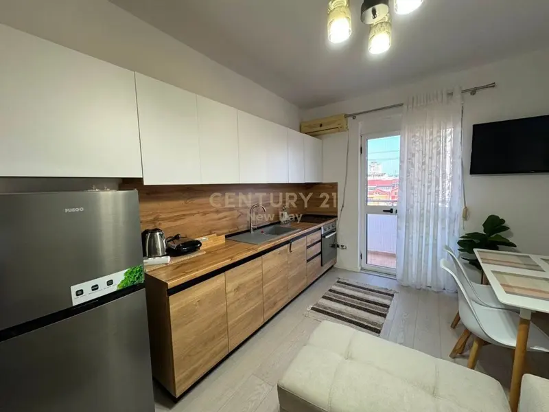 Appartamento 2+1 in affitto a Bulevardi Epidamn, Durazzo, 73 m²