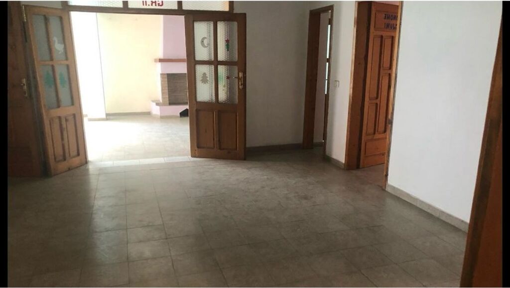 Villa for rent in Rruga Siri Kodra, Tirana, 700 m². Photo 2 of 3
