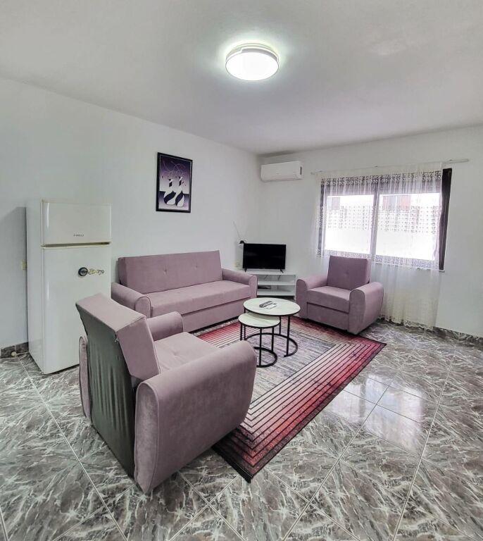 Apartament 2+1 me qera në Sheshi Uillson, Tiranë, 93 m². Foto 2 nga 5