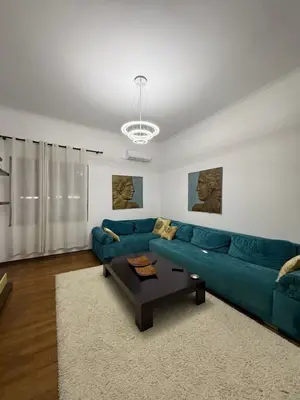 Apartament 2+1 me qera në Rruga e Barrikadave, Tiranë, 120 m². Foto 6 nga 9