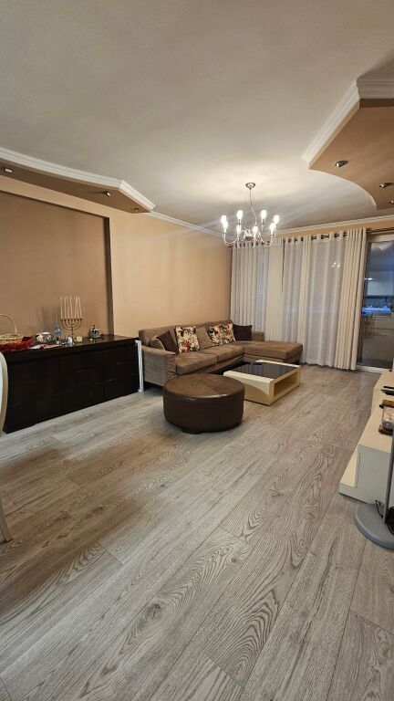 Apartment 2+1 for rent in Rruga Medar Shtylla, Tirana, 125 m². Photo 3 of 3
