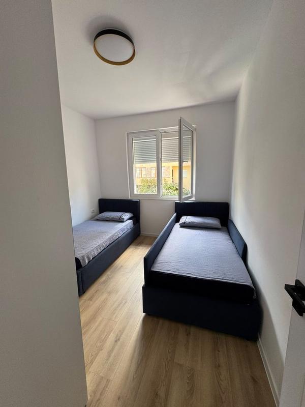 Apartament 2+1 në shitje në Shkolla e Bashkuar, Tiranë, 57 m². Foto 6 nga 9