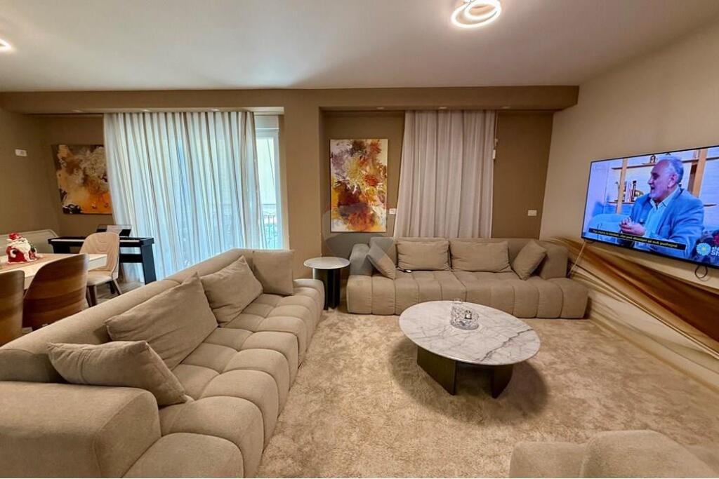 Apartament në shitje në Qyteti Studenti, Tiranë, 98 m². Foto 1 nga 3