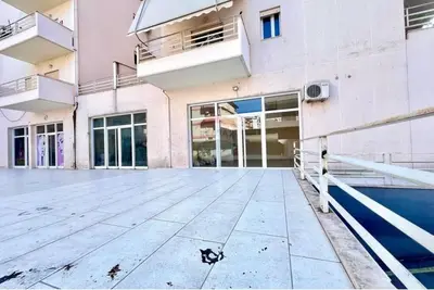 Shop for rent in Albano dhe Romina, Vlorë, 50 m². Photo 4 of 9