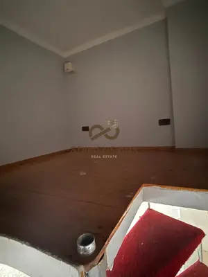 Negozio in vendita a 5 Maj, Tirana, 35 m². Foto 3 di 3