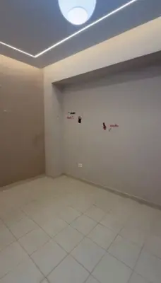 Commercial space for rent in Stacioni i Zjarrfikësve, Durrës, 30 m². Photo 3 of 4