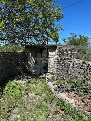 Vilë në shitje në Rruga Bule Naipi, Gjirokastër, 681 m². Foto 4 nga 5