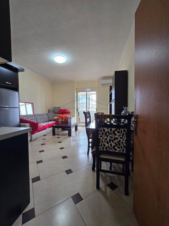 Appartamento 1+1 in vendita a Gjykata e Rrethit Gjyqësor Durrës, Durazzo, 70 m²