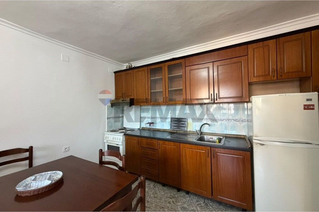 Appartamento in vendita a Rruga Asim Vokshi, Tirana, 61 m². Foto 2 di 3