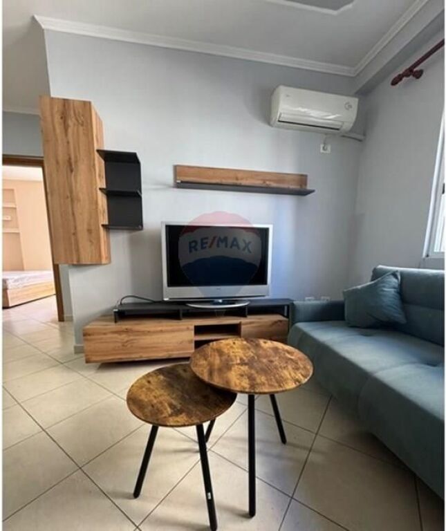 Apartament 2+1 me qera në Rruga 4 Deshmoret, Tiranë, 85 m². Foto 1 nga 3
