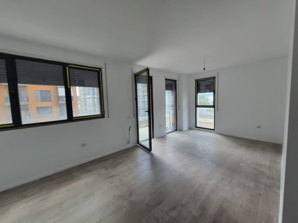 Apartment 2+1 for sale in Oxhaku, Tirana, 109 m². Photo 3 of 3