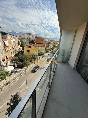 Apartament 1+1 në shitje në Rruga Mine Peza, Tiranë, 69 m². Foto 11 nga 12