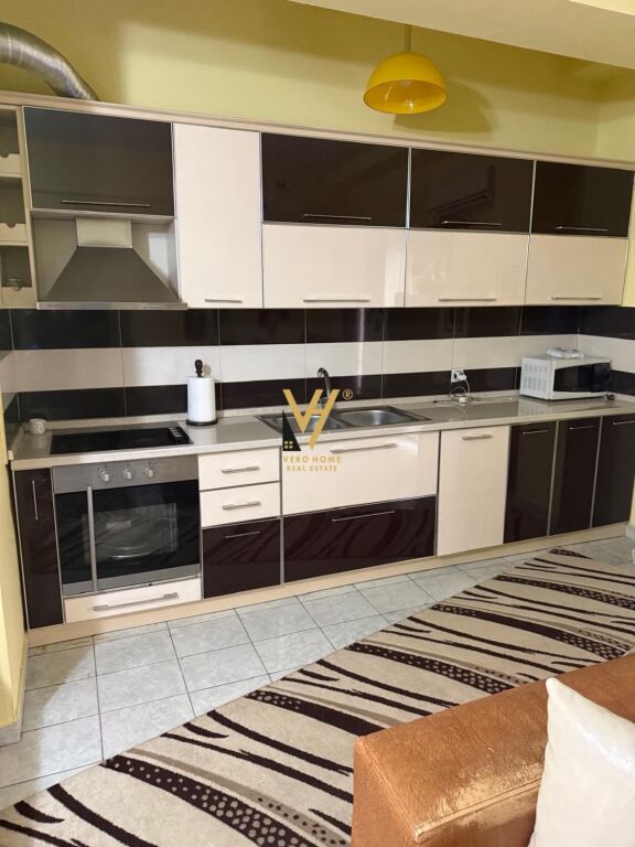 Apartament 3+1 në shitje në Myslym Shyri, Tiranë, 160 m². Foto 2 nga 3