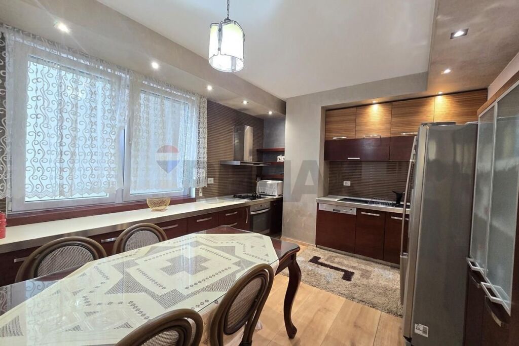 Apartment for rent in Shallvaret, Tirana, 125 m². Photo 2 of 3