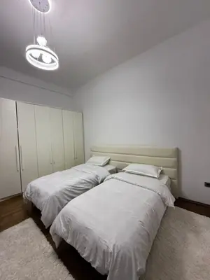 Appartamento 2+1 in affitto a Rruga e Barrikadave, Tirana, 120 m². Foto 10 di 10