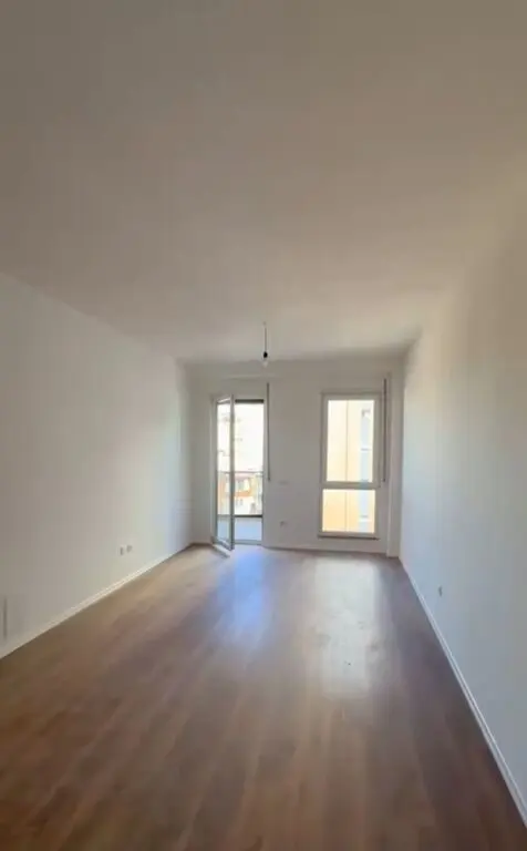 Appartamento 1+1 in vendita a Rruga Egnatia, Tirana, 75 m²