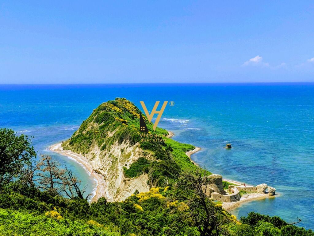 Tokë në shitje në Kepi i Rodonit, Durrës, 33 000 m². Foto 1 nga 1
