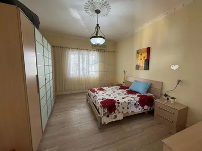 Apartament 2+1 me qera në Rruga Him Kolli, Tiranë, 98 m². Foto 5 nga 9