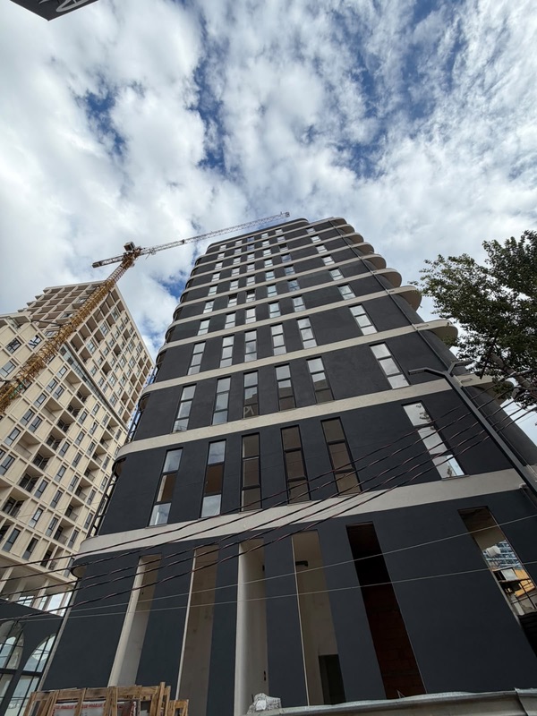 Apartment 3+1 for sale in Bulevardi i Ri, Tirana, 134 m². Photo 5 of 8