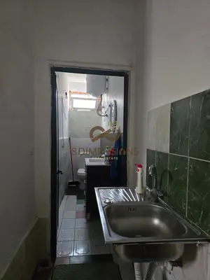 Villa studio for rent in Vasil Shanto, Tirana, 50 m². Photo 3 of 3