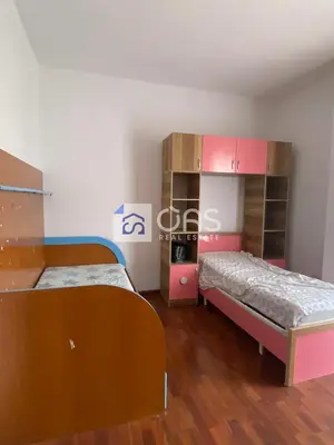Appartamento 2+1 in affitto a 5 Maj, Tirana, 98 m². Foto 7 di 8