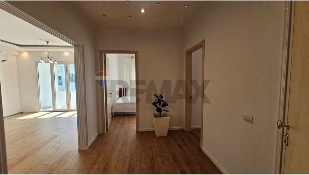 Appartamento in vendita a Kopshti Botanik Zoologjik, Tirana, 93 m². Foto 3 di 3