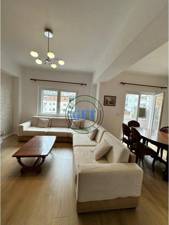 Appartamento 2+1 in vendita a Rruga Abaz Çelkupa, Durazzo, 90 m²