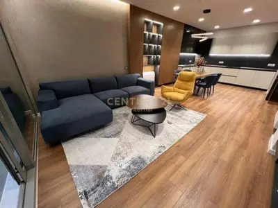 Apartament 2+1 me qera në Petro Nini Luarasi, Tiranë, 120 m². Foto 4 nga 11