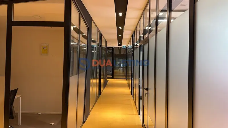 Ufficio in affitto a Liceu Artistik, Tirana, 591 m²