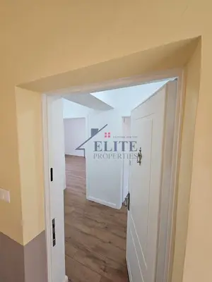 Apartament 1+1 në shitje në Shkolla e Kuqe, Tiranë, 62 m². Foto 2 nga 8