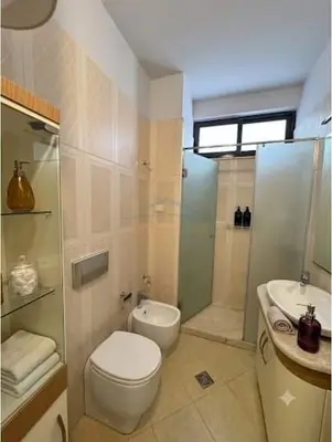 Apartament 3+1 në shitje në Rruga Dritan Hoxha, Tiranë, 141 m². Foto 8 nga 10