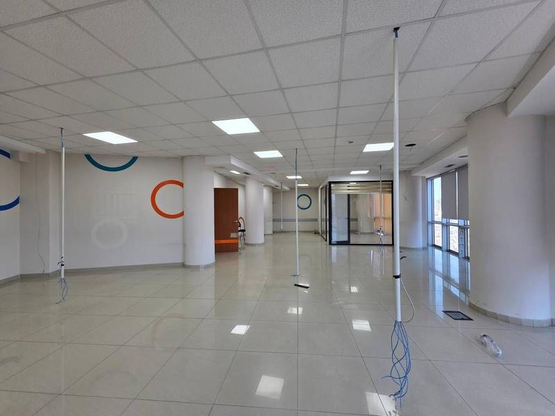Office for rent in Tirana, 241 m². Photo 3 of 6