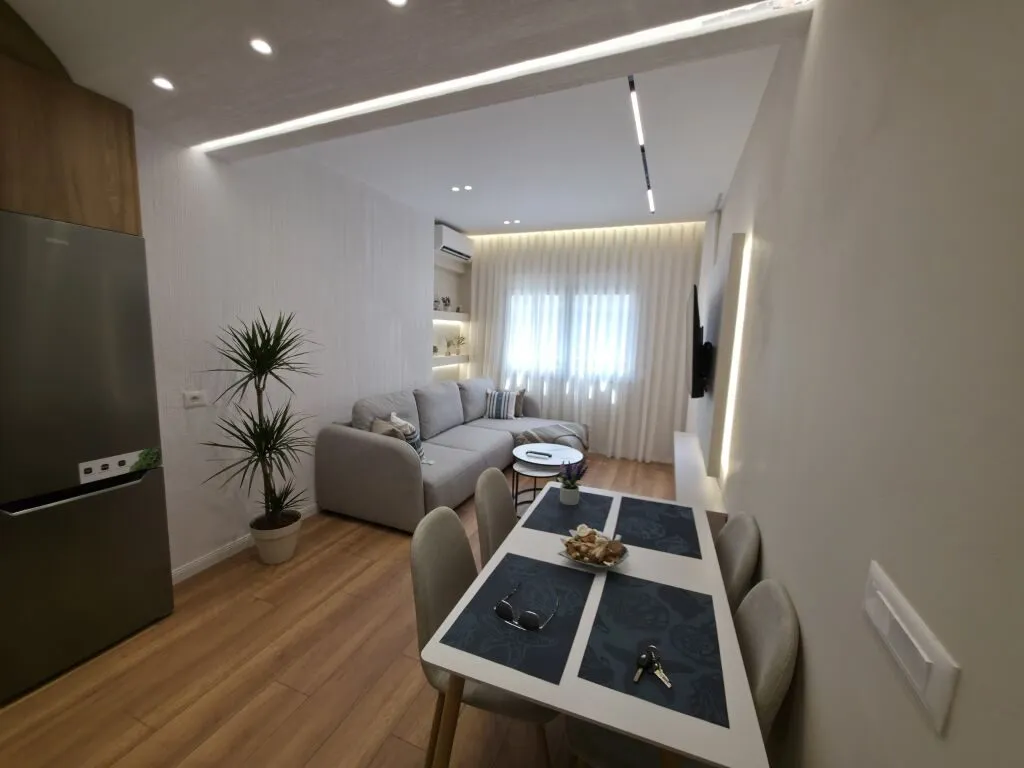 Apartament 1+1 në shitje në Pazari i Ri, Tiranë, 51 m². Foto 1 nga 10