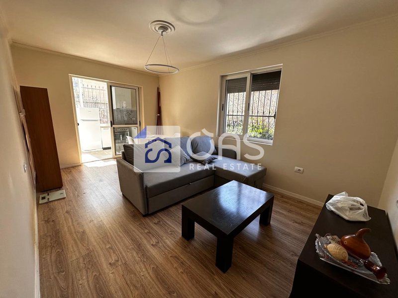 Appartamento 1+1 in affitto a 21 Dhjetori, Tirana, 50 m²