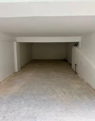 Garage for rent in Rruga Marta Buda, Durrës, 40 m². Photo 1 of 3