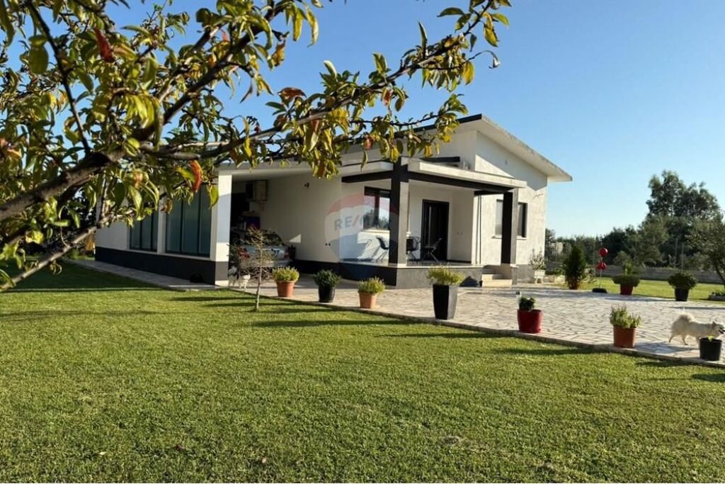 Shtëpi private në shitje në Ishull-Shëngjin, Lezhë, 176 m². Foto 1 nga 3