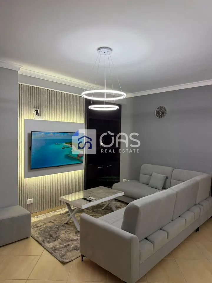 Apartament 2+1 me qera në Kodra e Diellit, Tiranë, 108 m². Foto 1 nga 12
