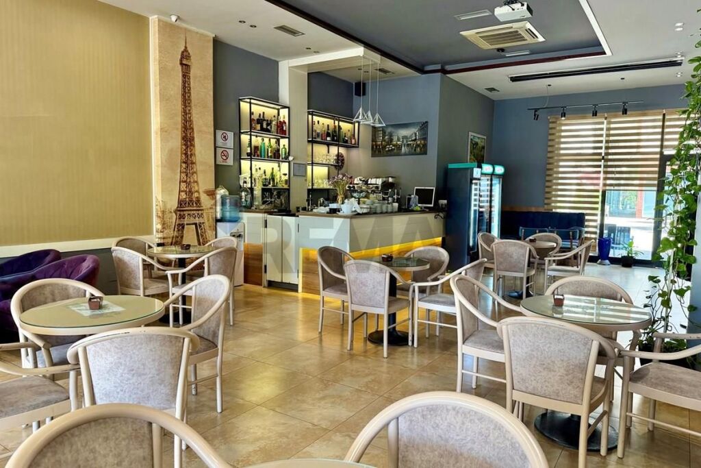 Locale in vendita a Rruga e Dibrës, Tirana, 102 m². Foto 2 di 3