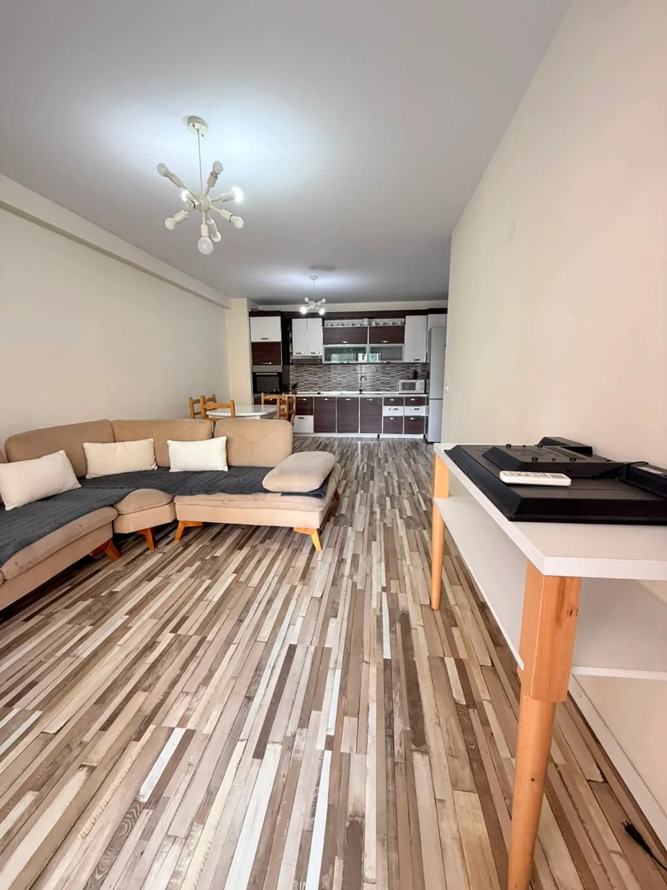 Appartamento 2+1 in vendita a Komuna e Parisit, Tirana, 111 m². Foto 1 di 12