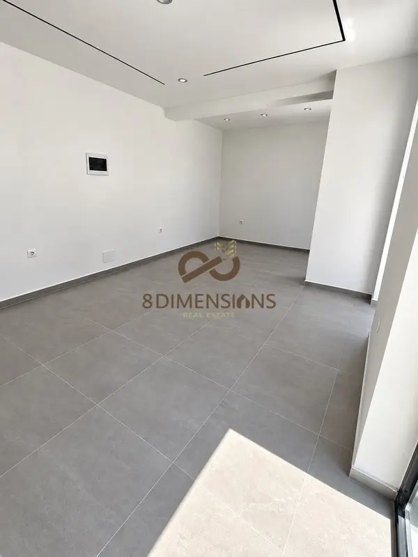 Locale commerciale in affitto a Brryli, Tirana, 41 m²